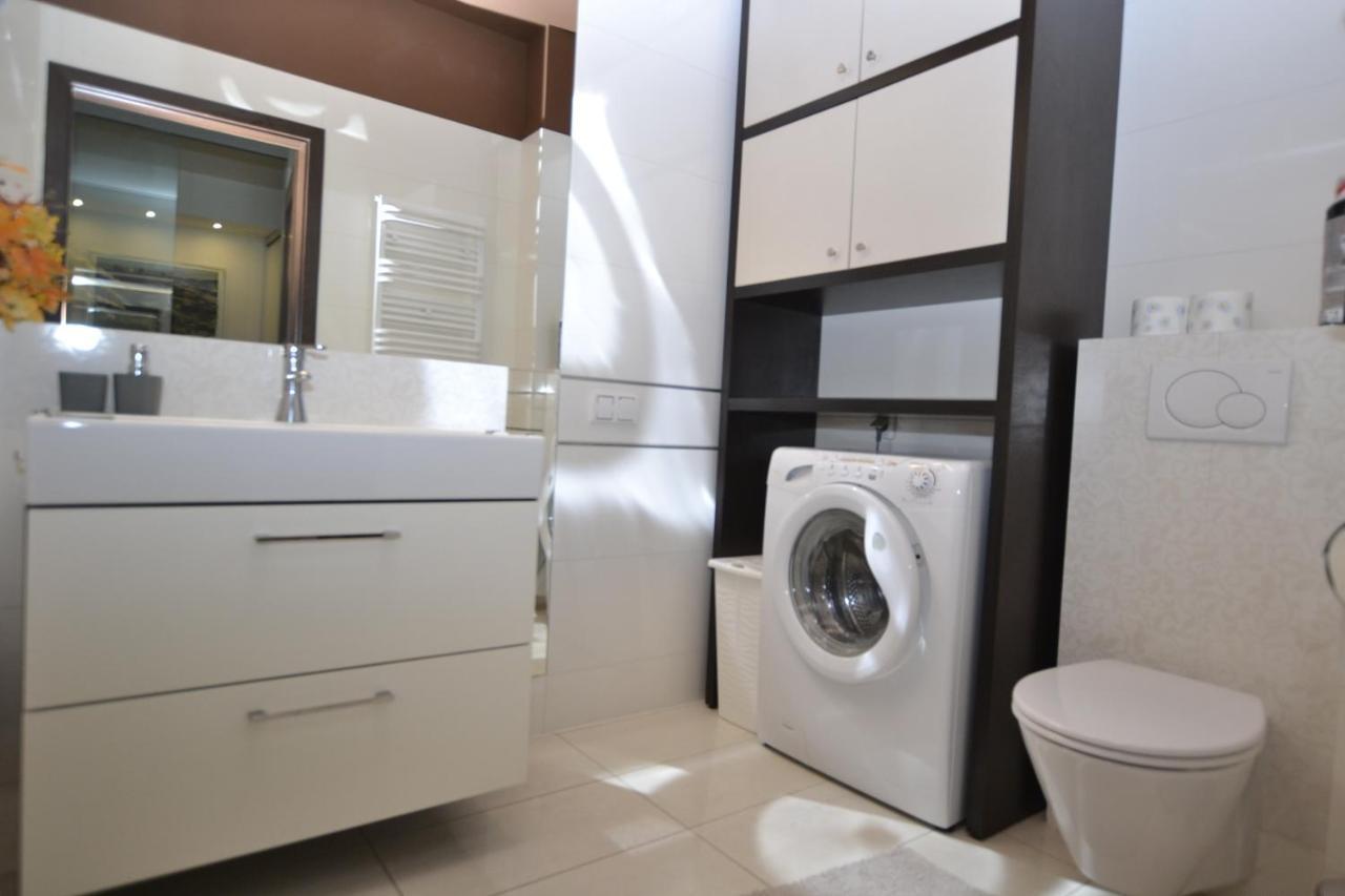 Apartament Bursztynowy Z Garazem -Centrum Gliwic Гливице Экстерьер фото